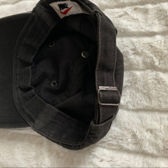 Vintage Nike Hat - Picture 3 of 3